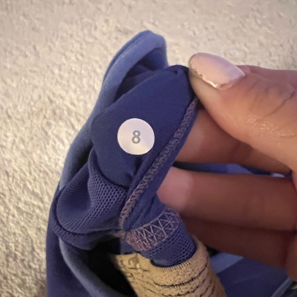 Lululemon Tank Top Size 8 - Picture 5 of 5